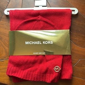 NWT Michael kors scarf & hat set